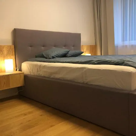 New Modern Urban Apartment *